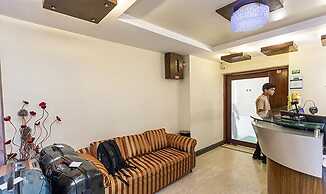 Fabhotel Poco Loco