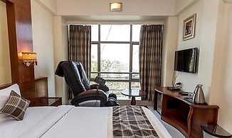 Fabhotel Poco Loco