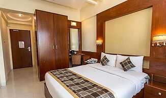 Fabhotel Poco Loco