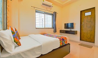 Fabhotel The Petals Residency