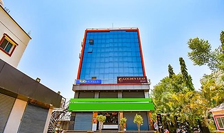 Fabhotel The Petals Residency