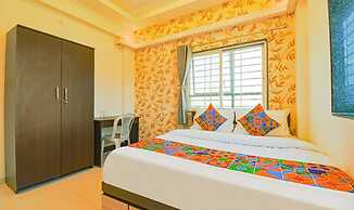 Fabhotel The Petals Residency