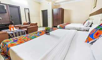 Fabhotel Statiq Inn
