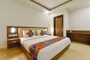 Fabhotel The Palm
