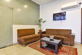 Fabhotel The Palm
