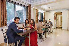 Fabhotel Royal Samrat