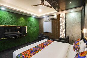 Fabhotel Greenstar Inn