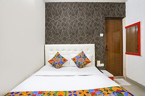 Fabhotel Greenstar Inn