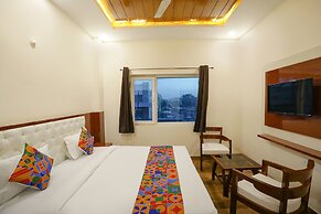 FabHotel Trijal Inn
