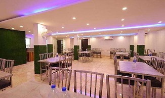 Fabhotel Red Coral