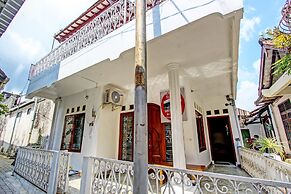Hotel O White House Syariah