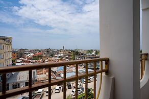 Island Paradise Inn
