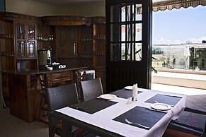 Island Paradise Inn