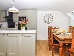 Bumblebee Cottage