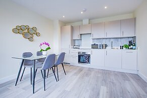 Hybrid Resi - Cheam