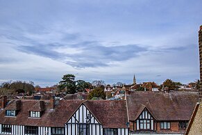 Hybrid Resi - Cheam