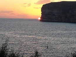 Gozo Escape, 2-bed Apartment in Marsalforn
