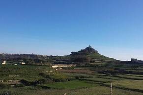 Gozo Escape, 2-bed Apartment in Marsalforn