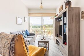 Gozo Escape, 2-bed Apartment in Marsalforn
