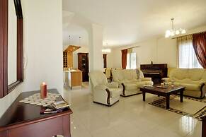 Piano House by Corfuescapes