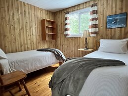 Staying by the Lakeside Cottages