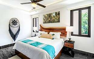 Bright Full Furnished 2 Bedrooms Waiting For You