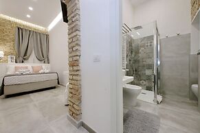 Roman Holiday Suites