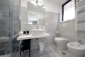 Roman Holiday Suites