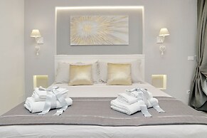 Roman Holiday Suites