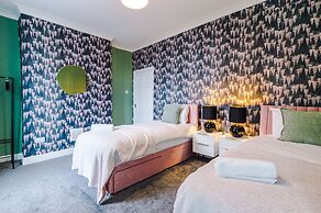 Newly Renovated home-Manchester