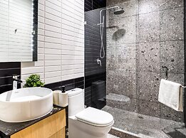 Downtown Designer Apartments by ULIV