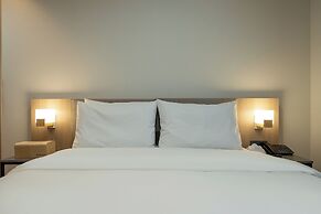 Hound Hotel Gimhae Samgye