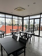 PIER 808 Hostel