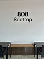 PIER 808 Hostel