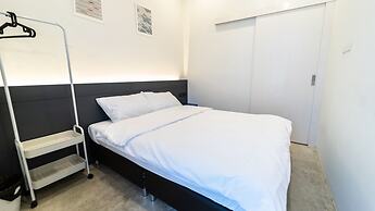 PIER 808 Hostel