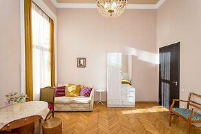 HB apartments Mari Brose