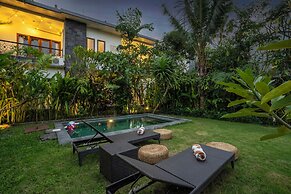 Casa Sweet Lips by Betterplace