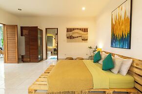 Casa Sweet Lips by Betterplace
