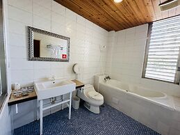 IVY MOTEL