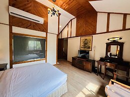 IVY MOTEL