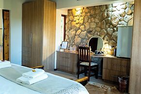 7th Hole Golf Lodge