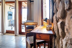 7th Hole Golf Lodge