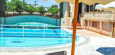 Ledras Beach Hotel
