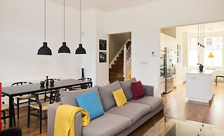 The Clapham Crib
