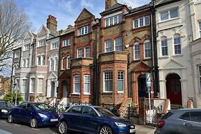 The Clapham Crib