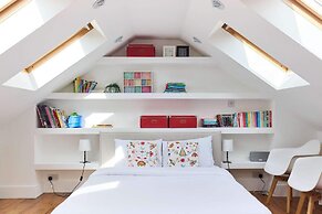 The Clapham Crib