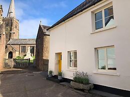 2 Bed Cottage - Sleeps 5 - Pets - Garden - Parking