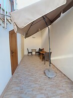 Studio Leo Apartment