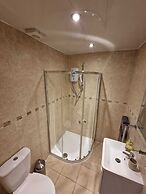 Charming 2-bed Apartment in Gateshead