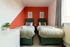 Impeccable 2-bed Apartment in Gateshead